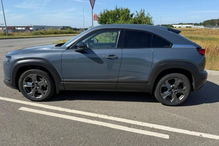 Grå Mazda MX-30 fra 2020