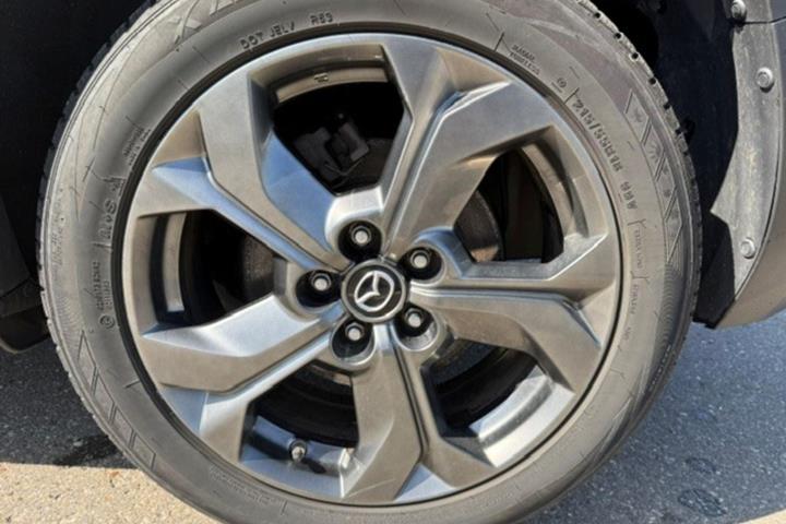 Grå Mazda MX-30 fra 2020