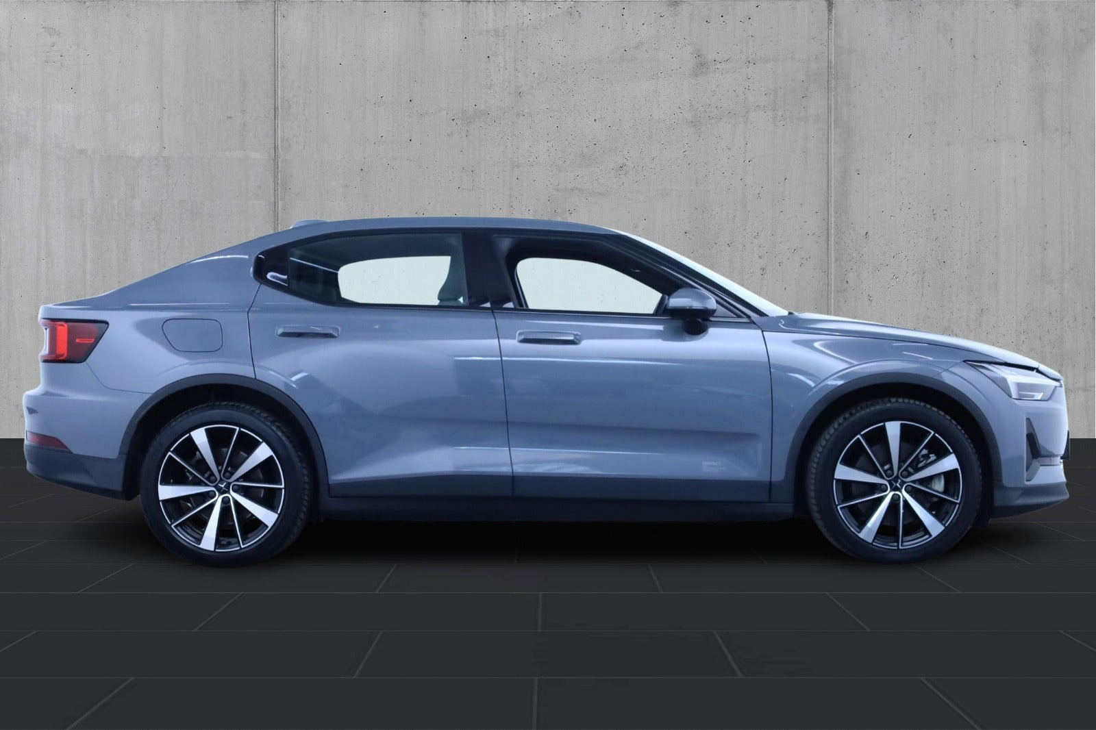 Grå Polestar 2 fra 2021