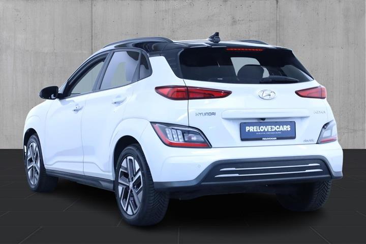 Hvid Hyundai Kona fra 2022