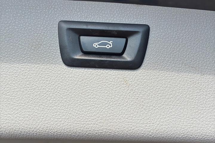 undefined BMW 320d fra 2013