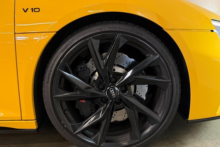 Gul Audi R8 fra 2021