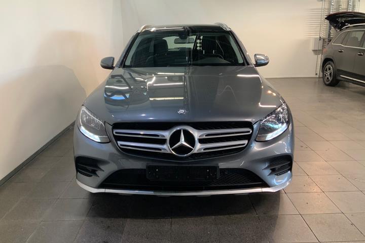 Grå Mercedes GLC220 d fra 2016