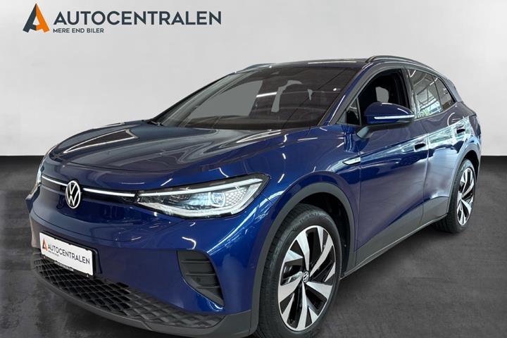 Blå VW ID.4 fra 2023 set udefra