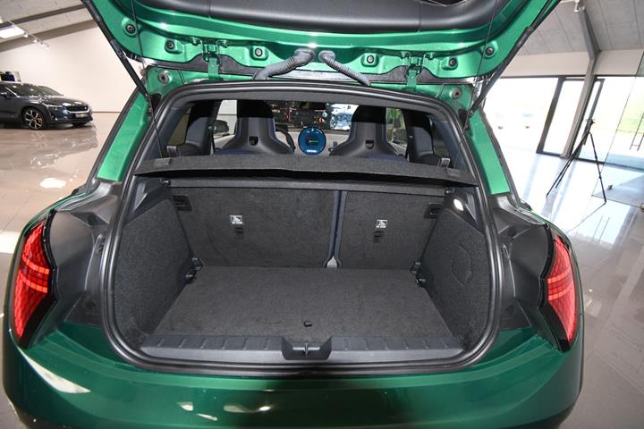 Grøn Mini Cooper E fra 2025