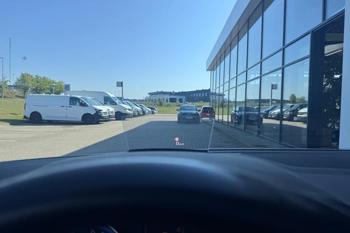 Hvid VW Passat fra 2020