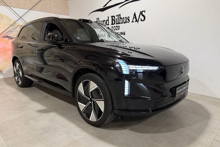 Sort Volvo EX90 fra 2025