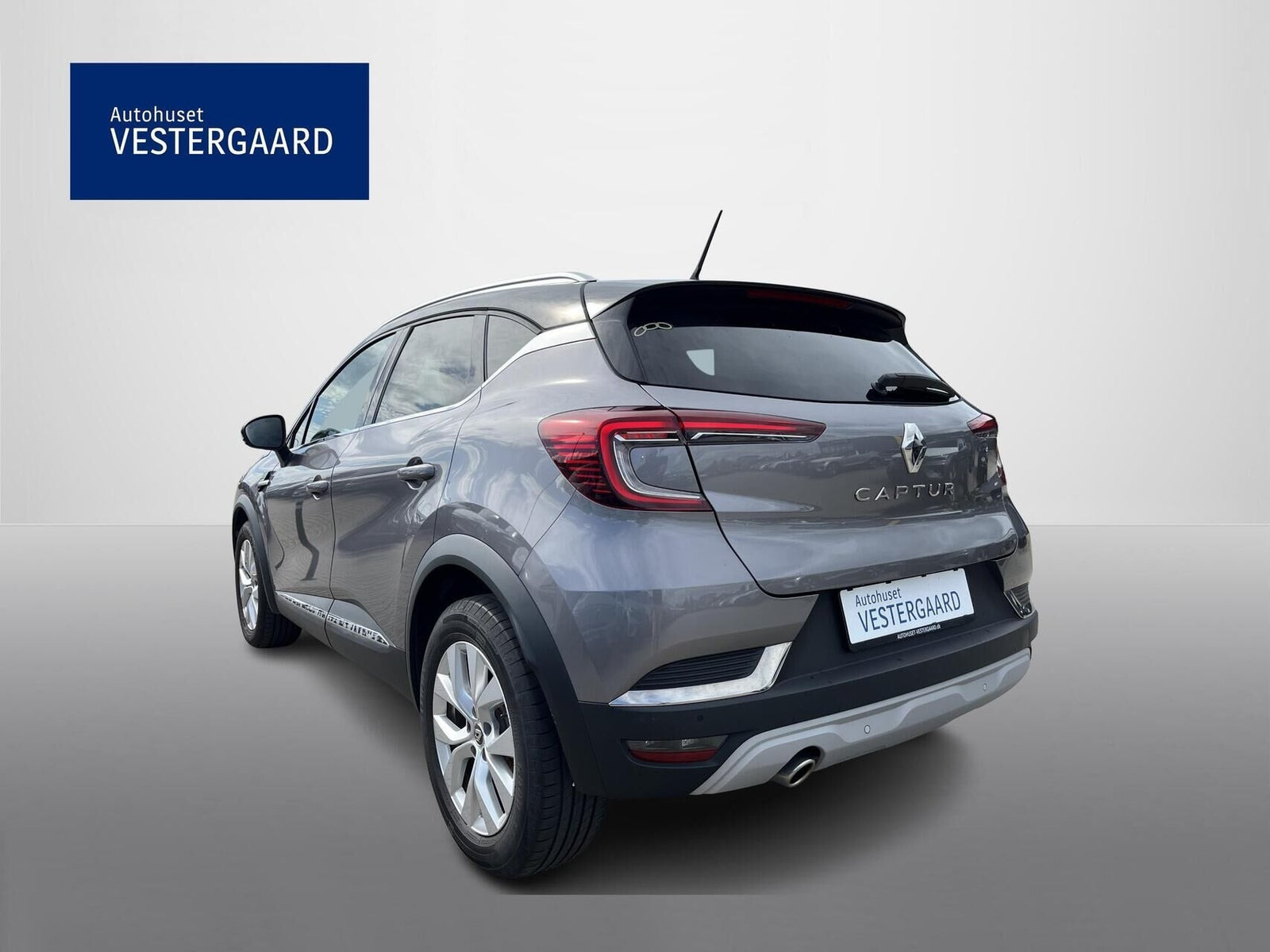 Grå Renault Captur fra 2020