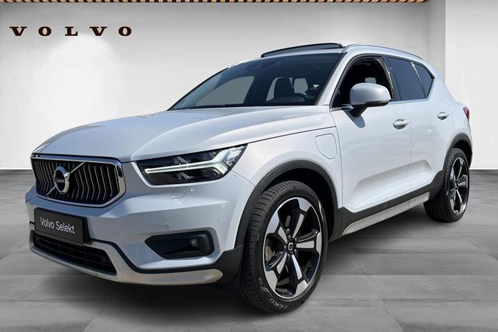 Hvid Volvo XC40 fra 2020