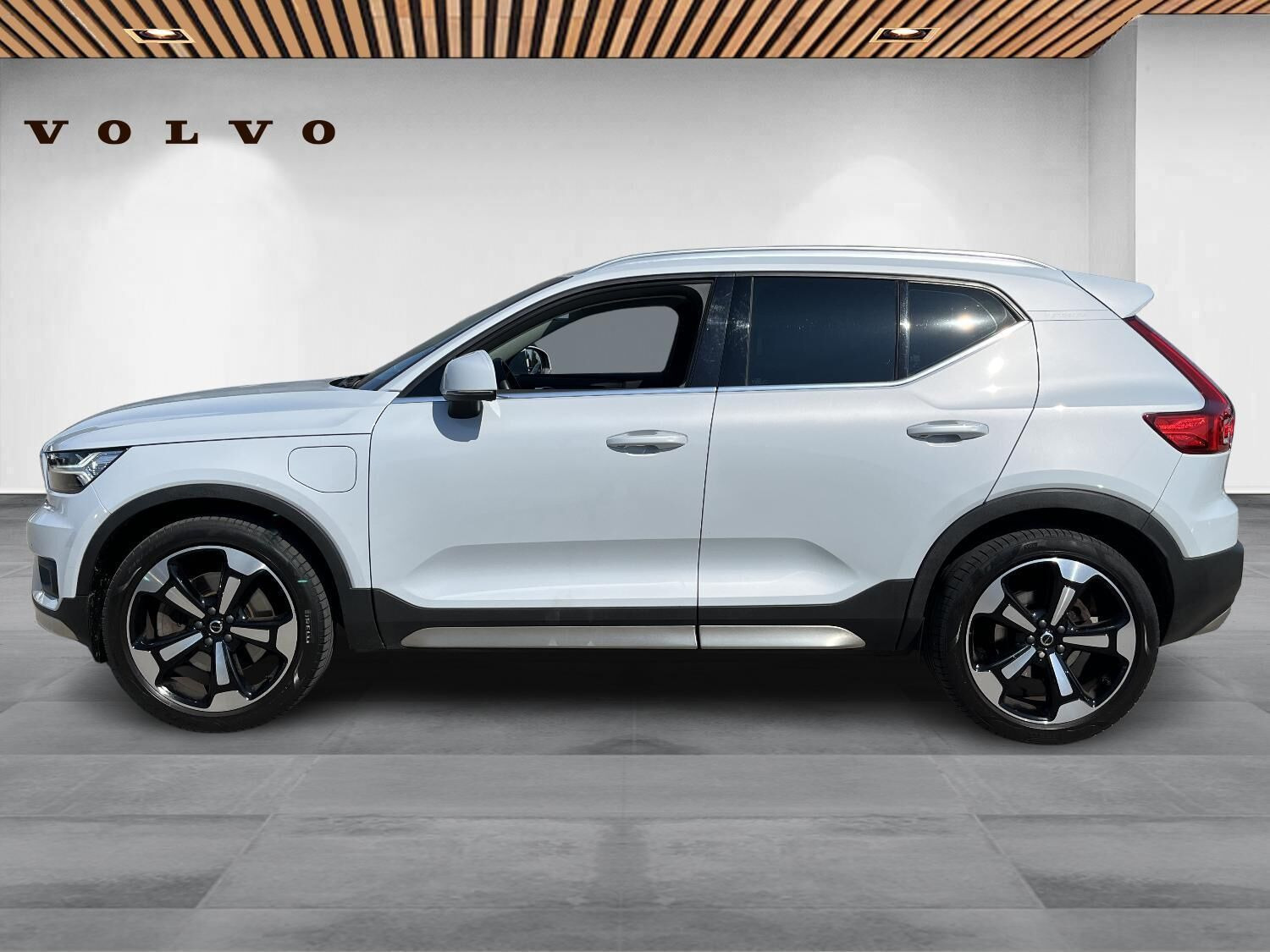 Hvid Volvo XC40 fra 2020
