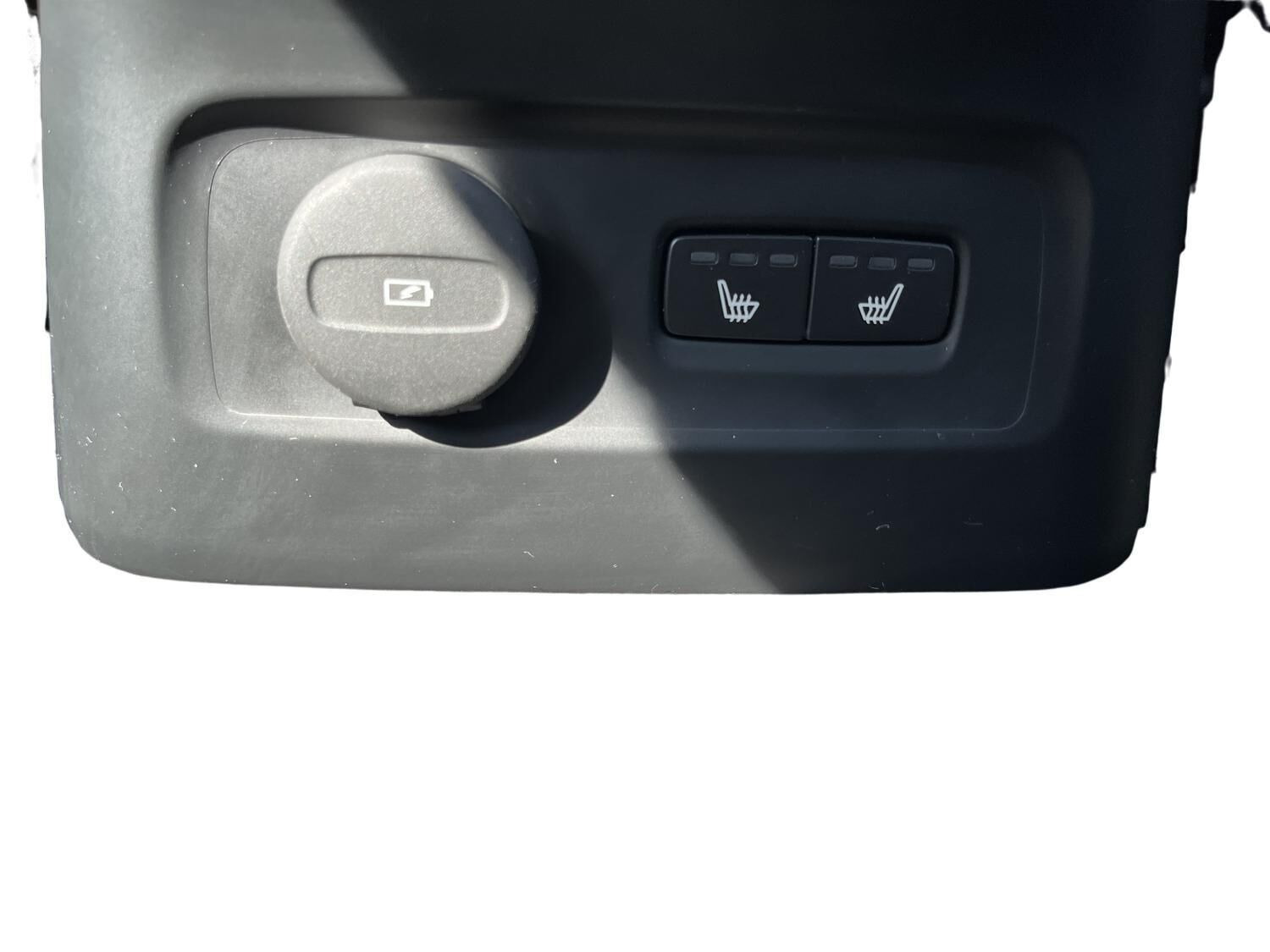 Hvid Volvo XC40 fra 2020