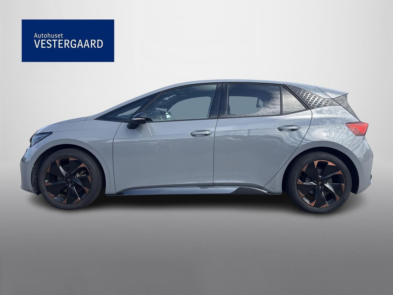 Grå Cupra Born fra 2024