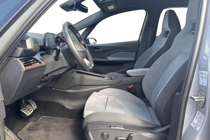 Grå Cupra Born fra 2024