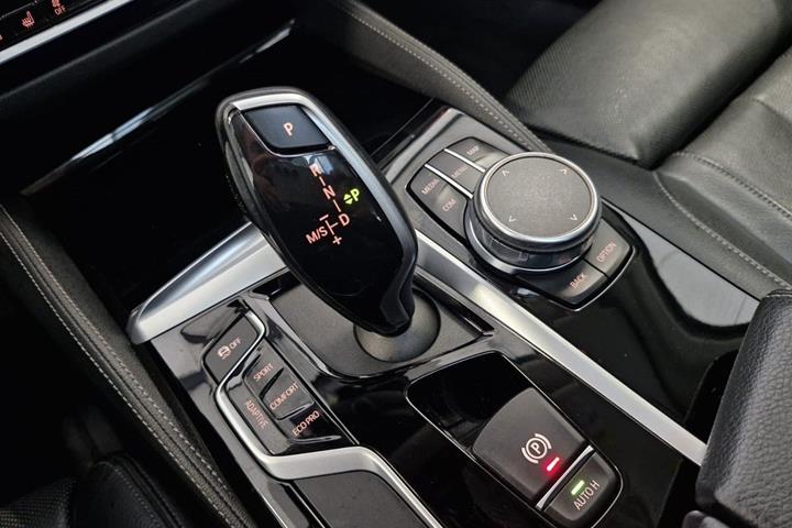 undefined BMW 520i fra 2018