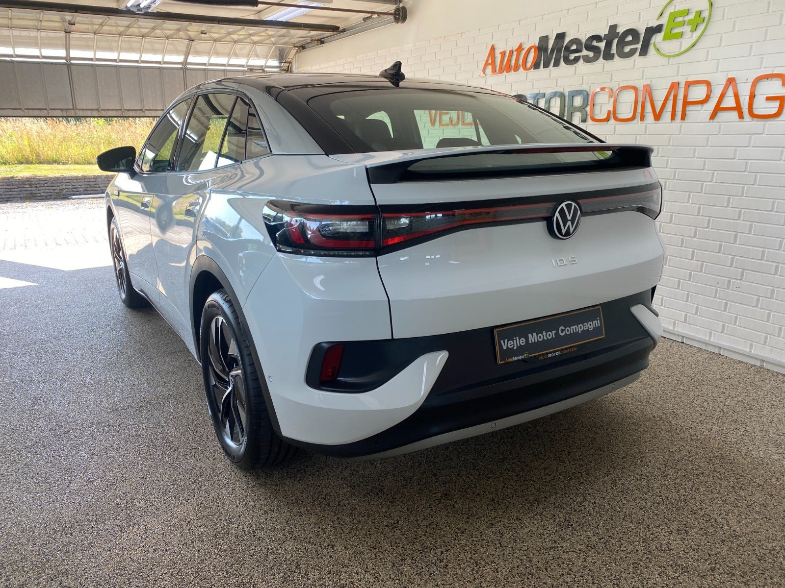 Hvid VW ID.5 fra 2023