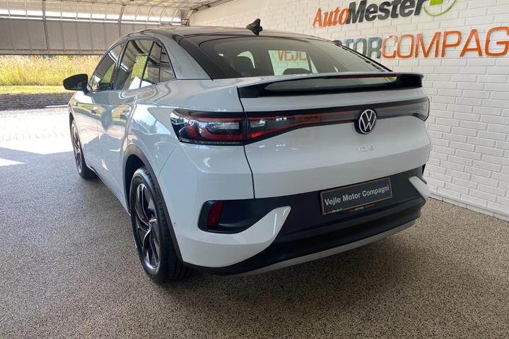 Hvid VW ID.5 fra 2023