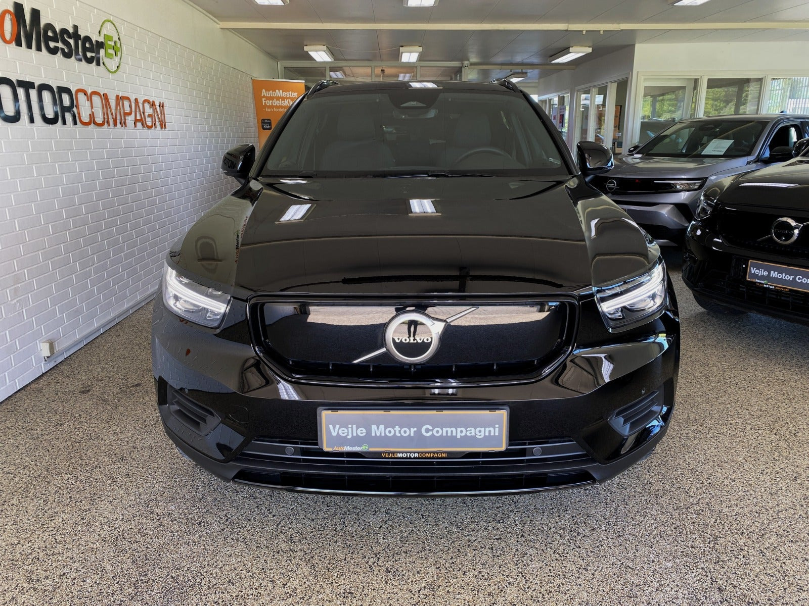Sort Volvo XC40 fra 2021