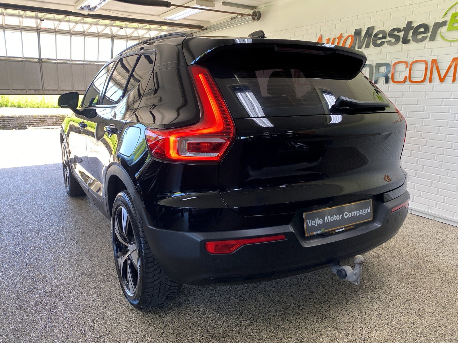 Sort Volvo XC40 fra 2021