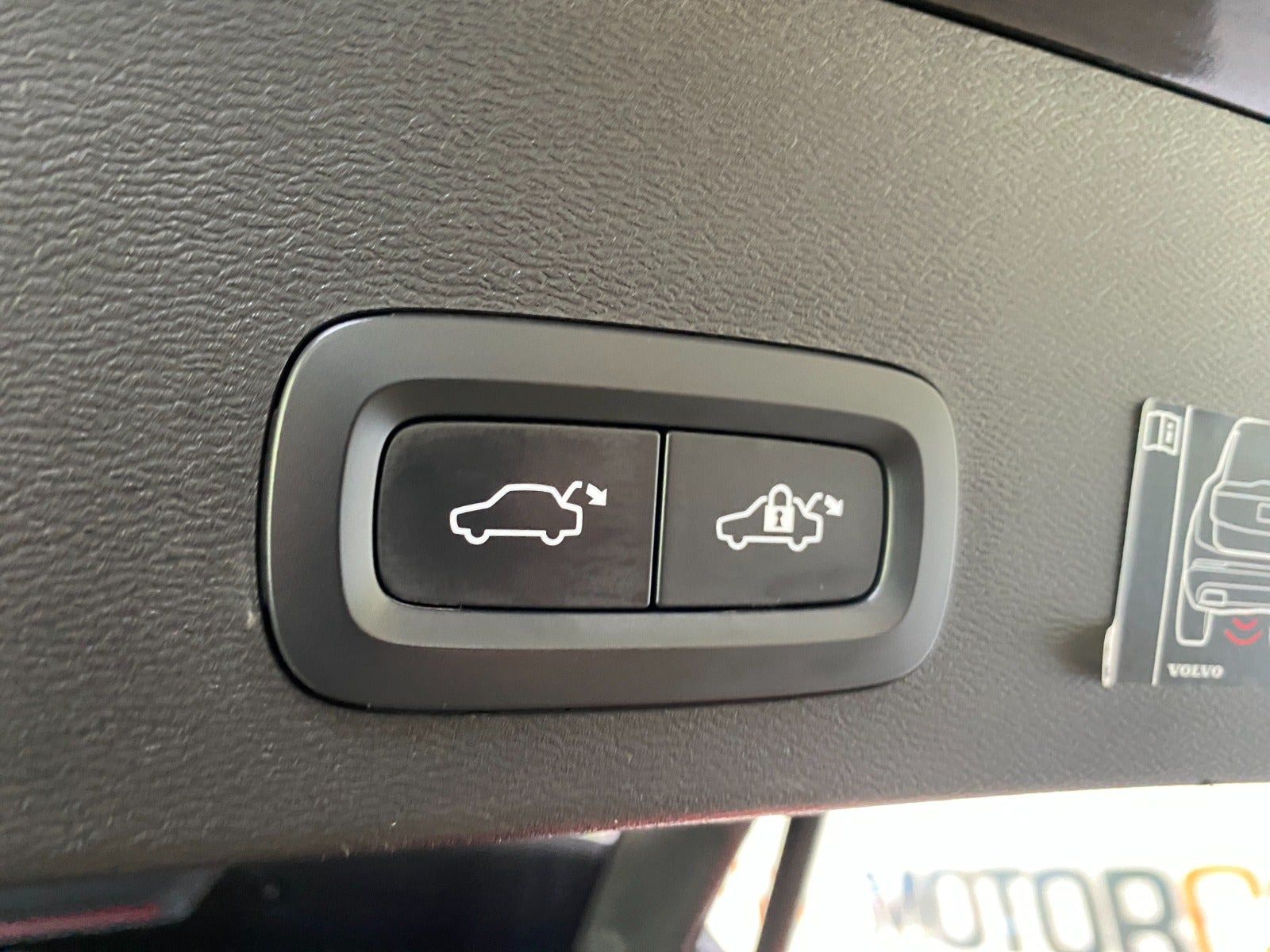 Sort Volvo XC40 fra 2021
