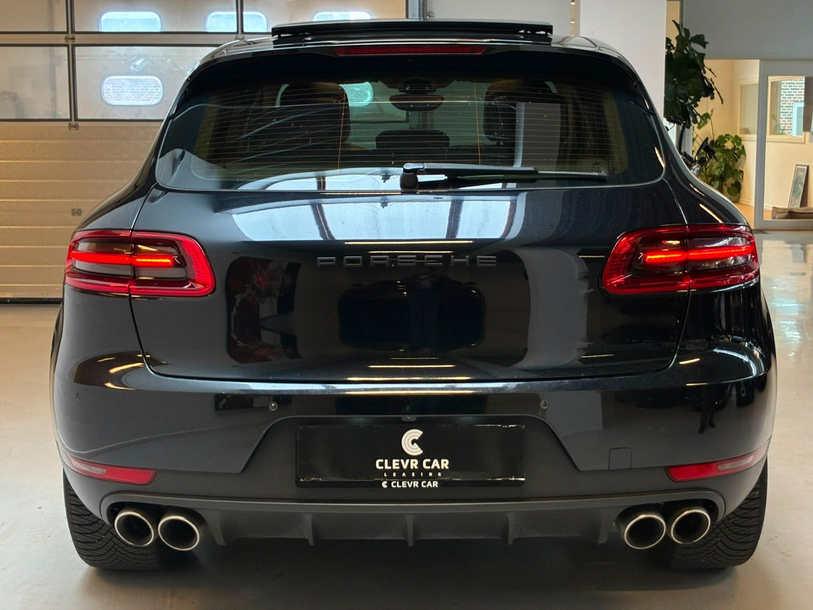 Sort Porsche Macan S fra 2015
