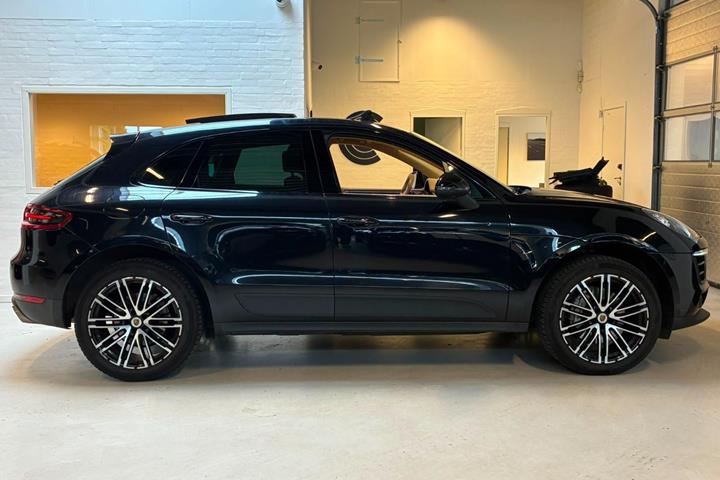 Sort Porsche Macan S fra 2015