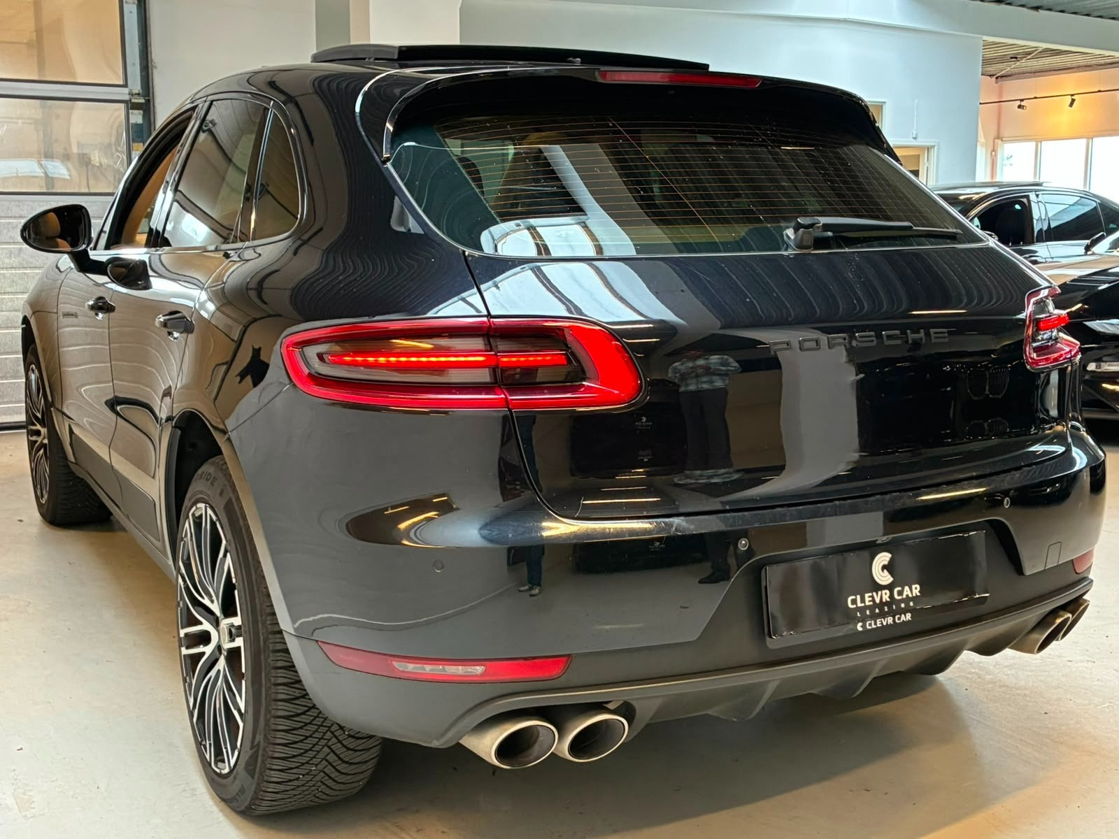 Sort Porsche Macan S fra 2015