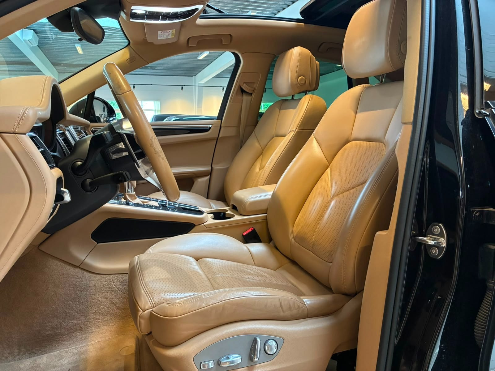 Sort Porsche Macan S fra 2015