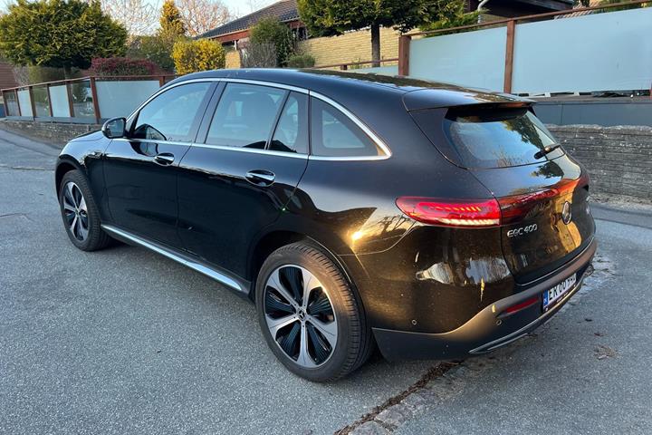 Sort Mercedes EQC400 fra 2020