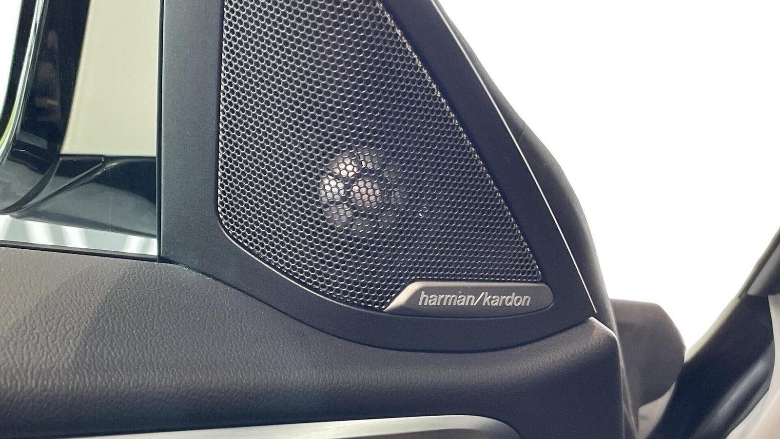 Hvid BMW i4 fra 2023