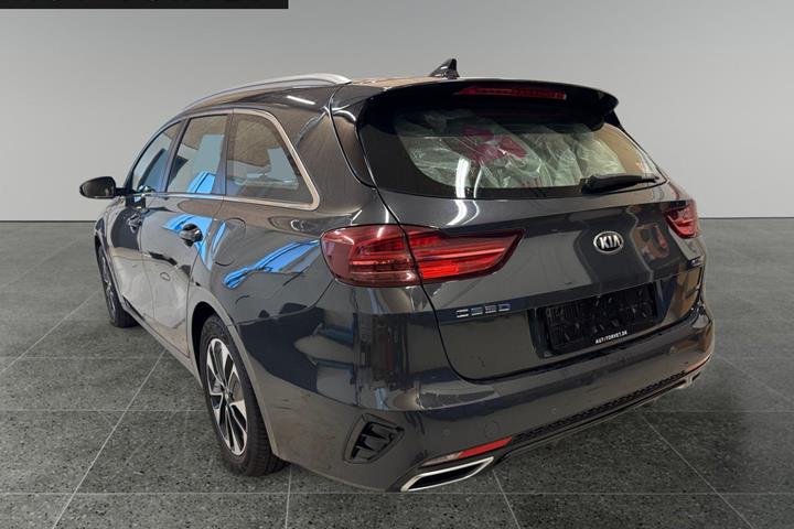 Grå Kia Ceed fra 2020