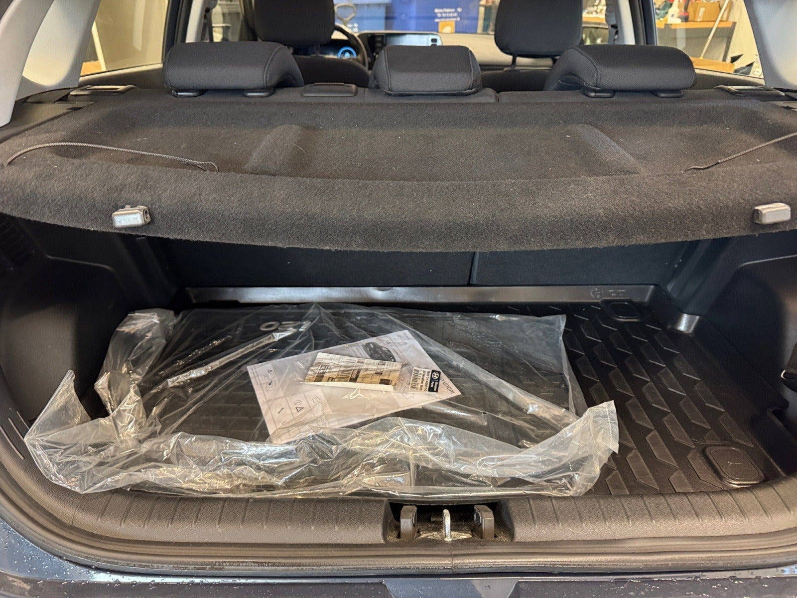 Grå Hyundai i20 fra 2021