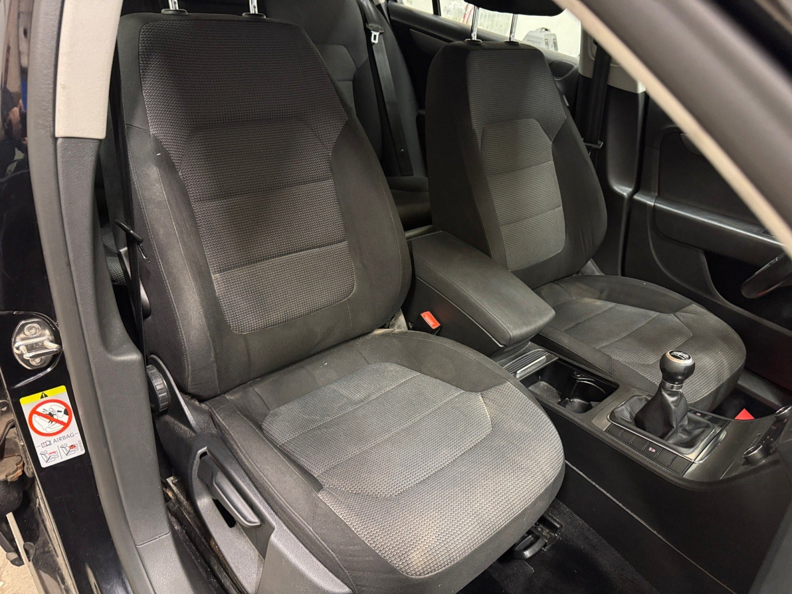 Sort VW Passat fra 2011
