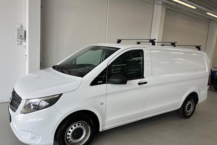 Hvid Mercedes Vito 114 fra 2020