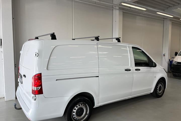 Hvid Mercedes Vito 114 fra 2020