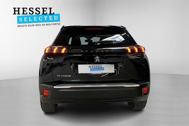 Sort Peugeot e-2008 fra 2022