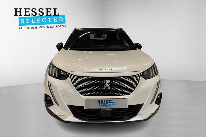 Hvid Peugeot e-2008 fra 2022