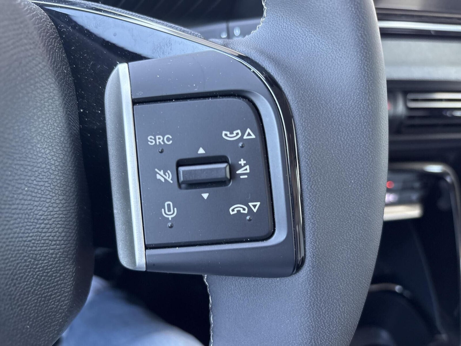 Grå Citroën e-C3 Aircross fra 2025