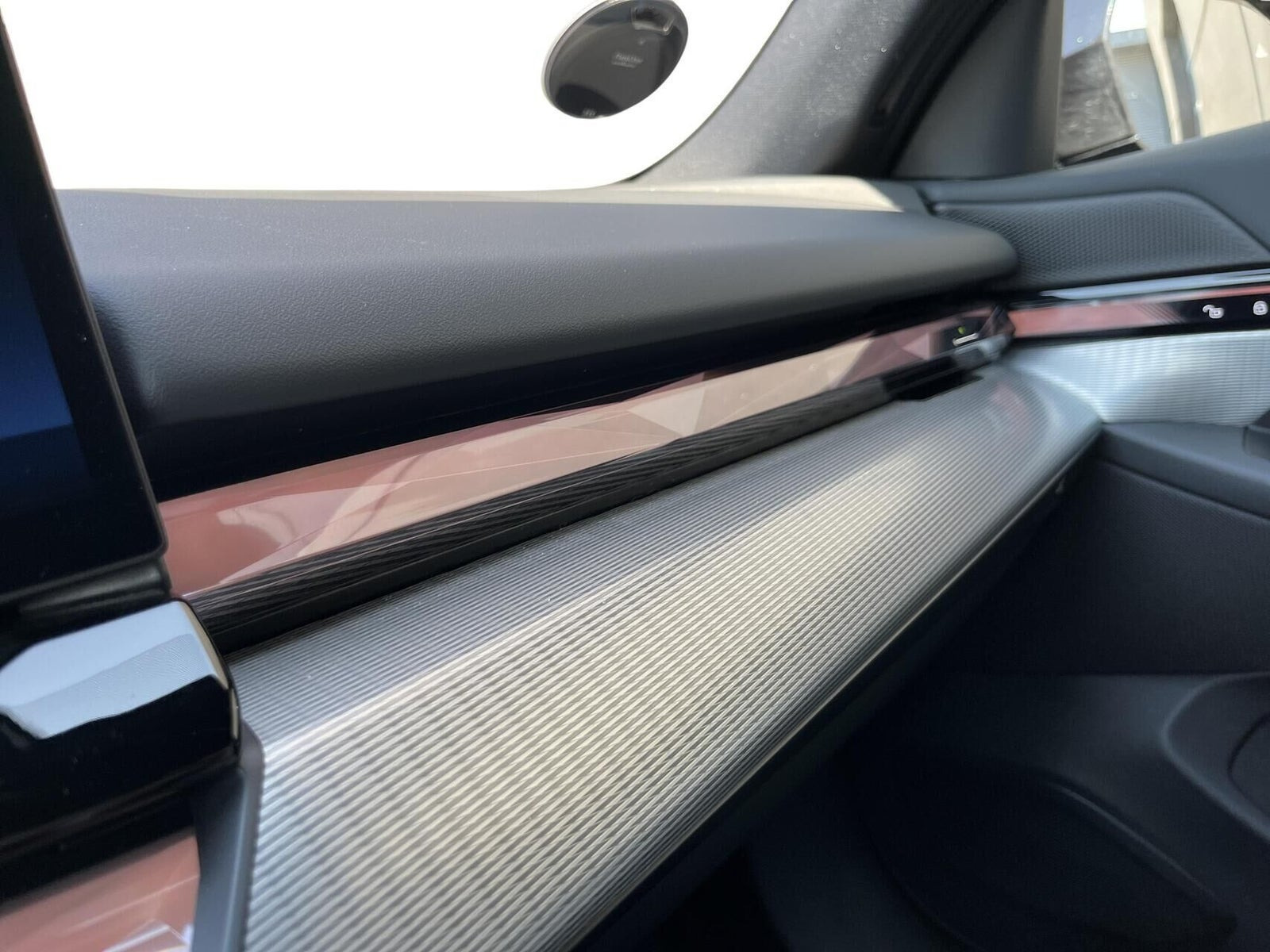 Grå BMW i5 fra 2024