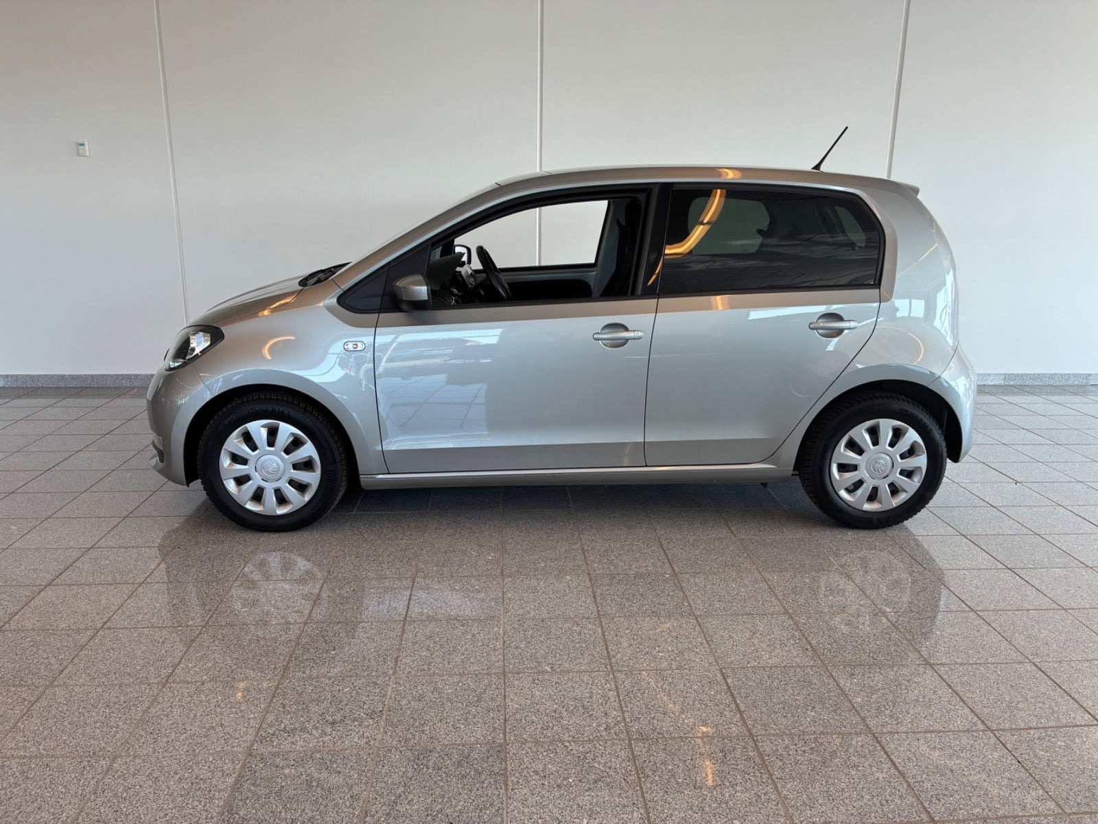 Sølv Skoda Citigo fra 2018