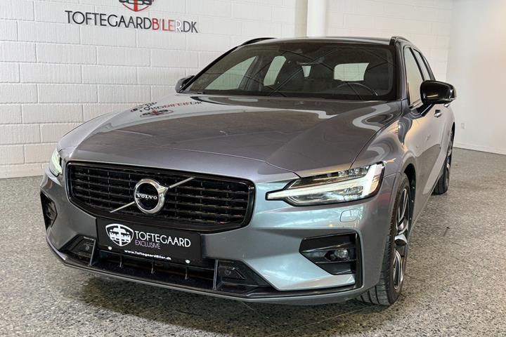 Grå Volvo V60 fra 2021