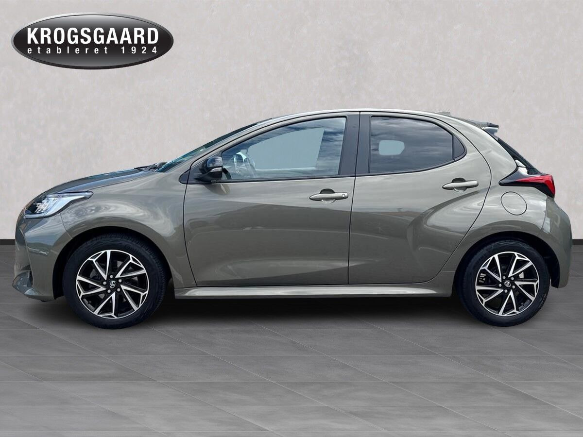 Grøn Toyota Yaris fra 2021