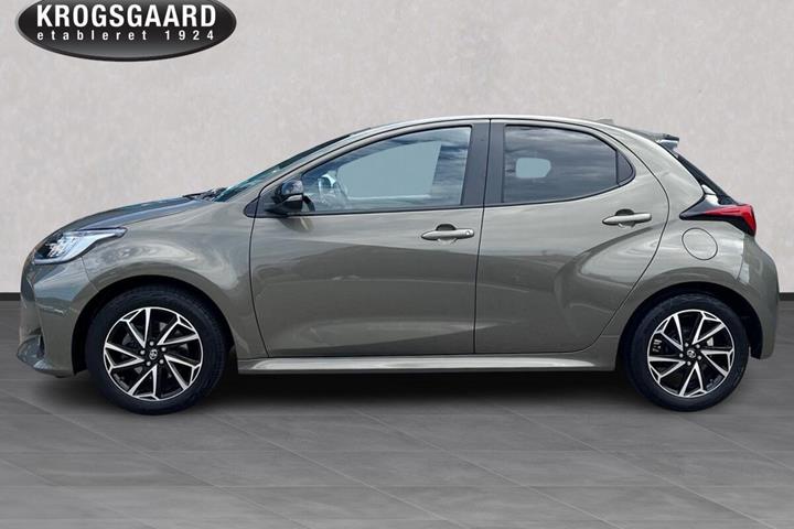 Grøn Toyota Yaris fra 2021