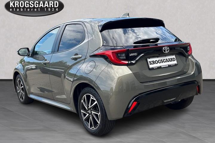 Grøn Toyota Yaris fra 2021