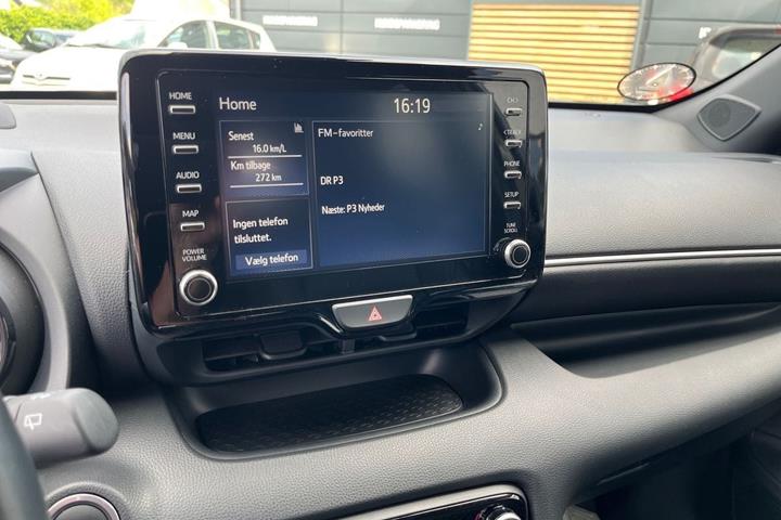 Grøn Toyota Yaris fra 2021