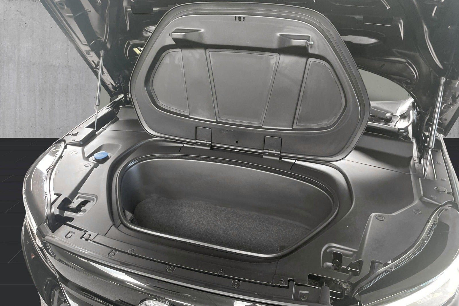 Sort Volvo XC40 fra 2023