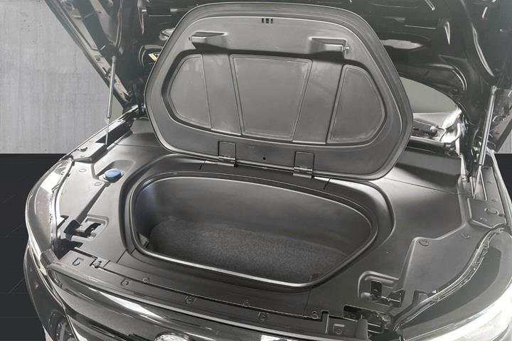 Sort Volvo XC40 fra 2023