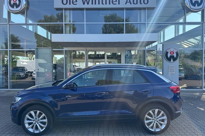 Blå VW T-Roc fra 2018