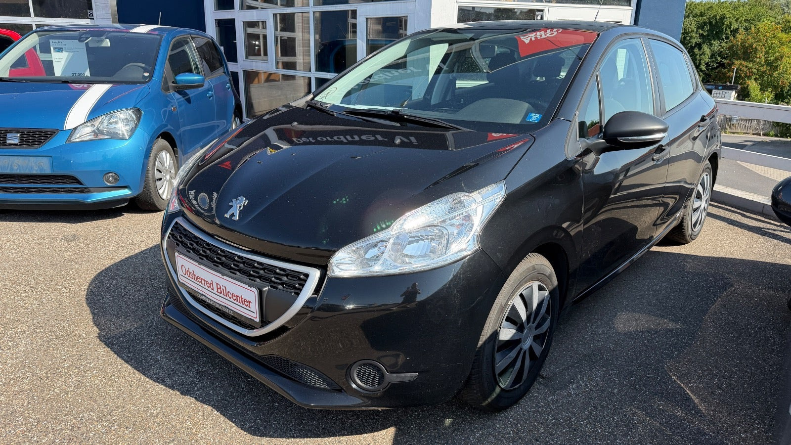 Sort Peugeot 208 fra 2012