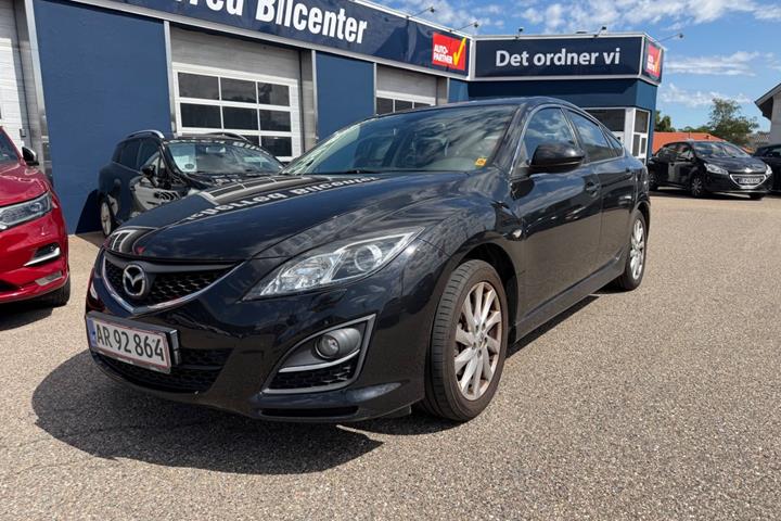Sort Mazda 6 fra 2010