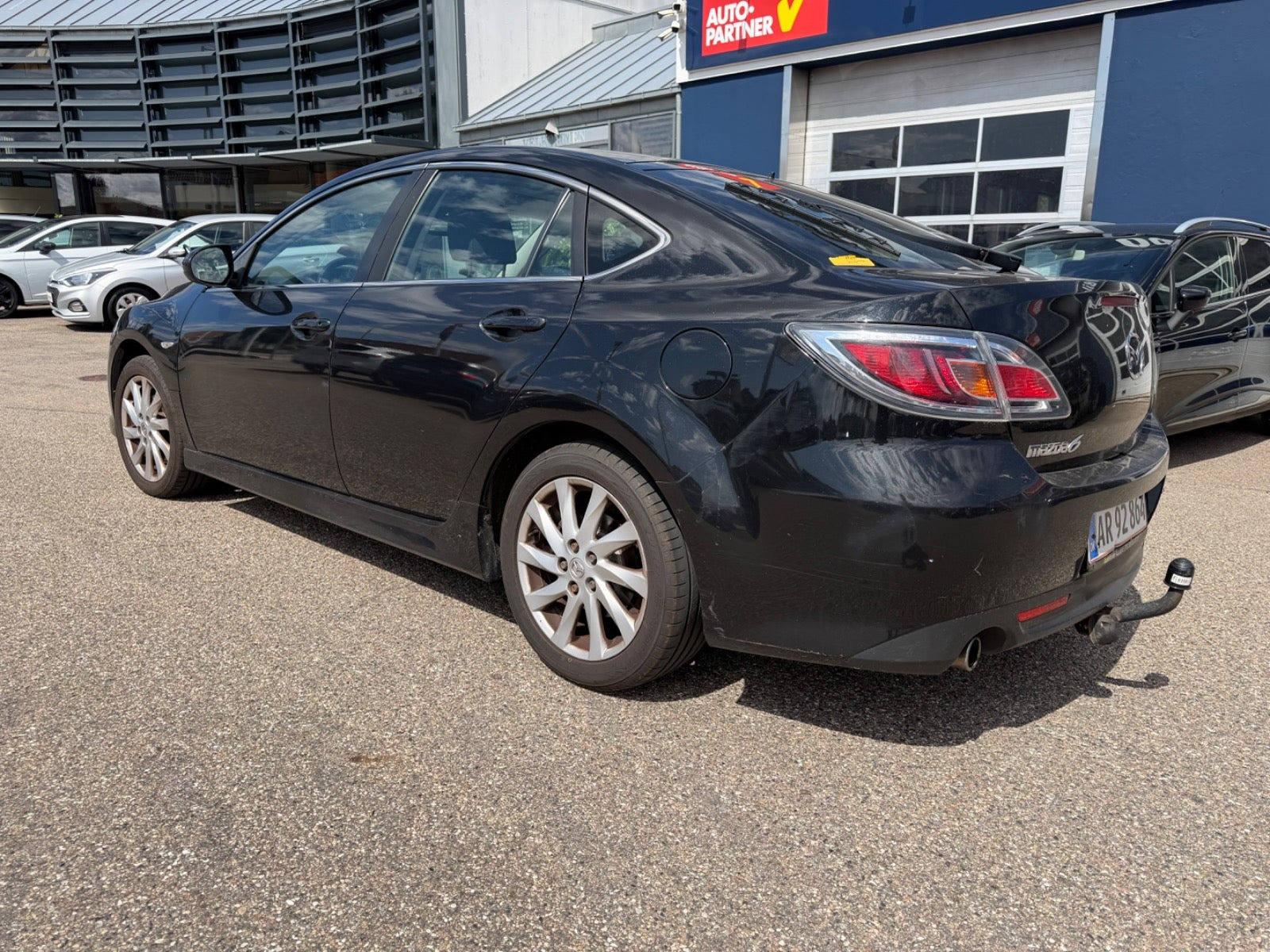 Sort Mazda 6 fra 2010